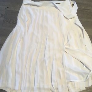 NWOT banana rep skirt